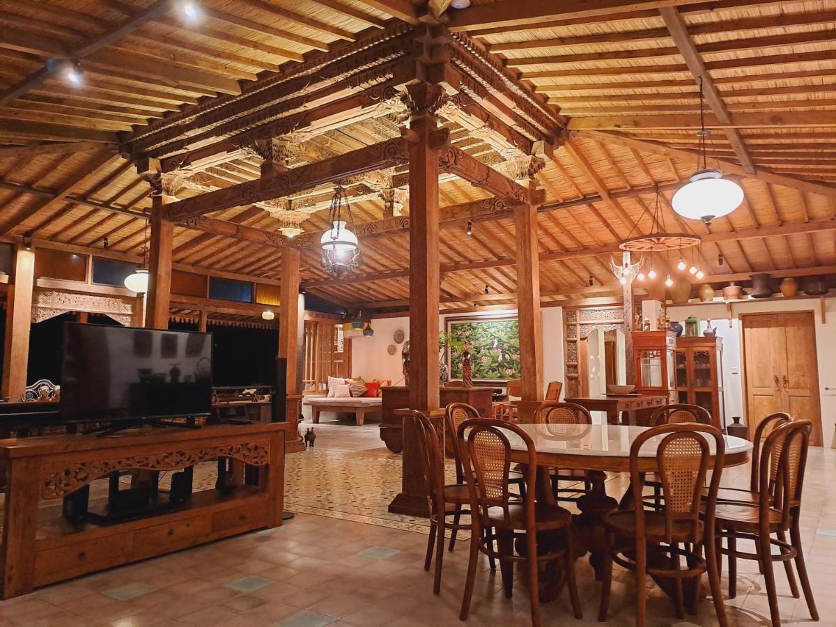 Ayu Dira Heritage House Ubud  Exterior photo